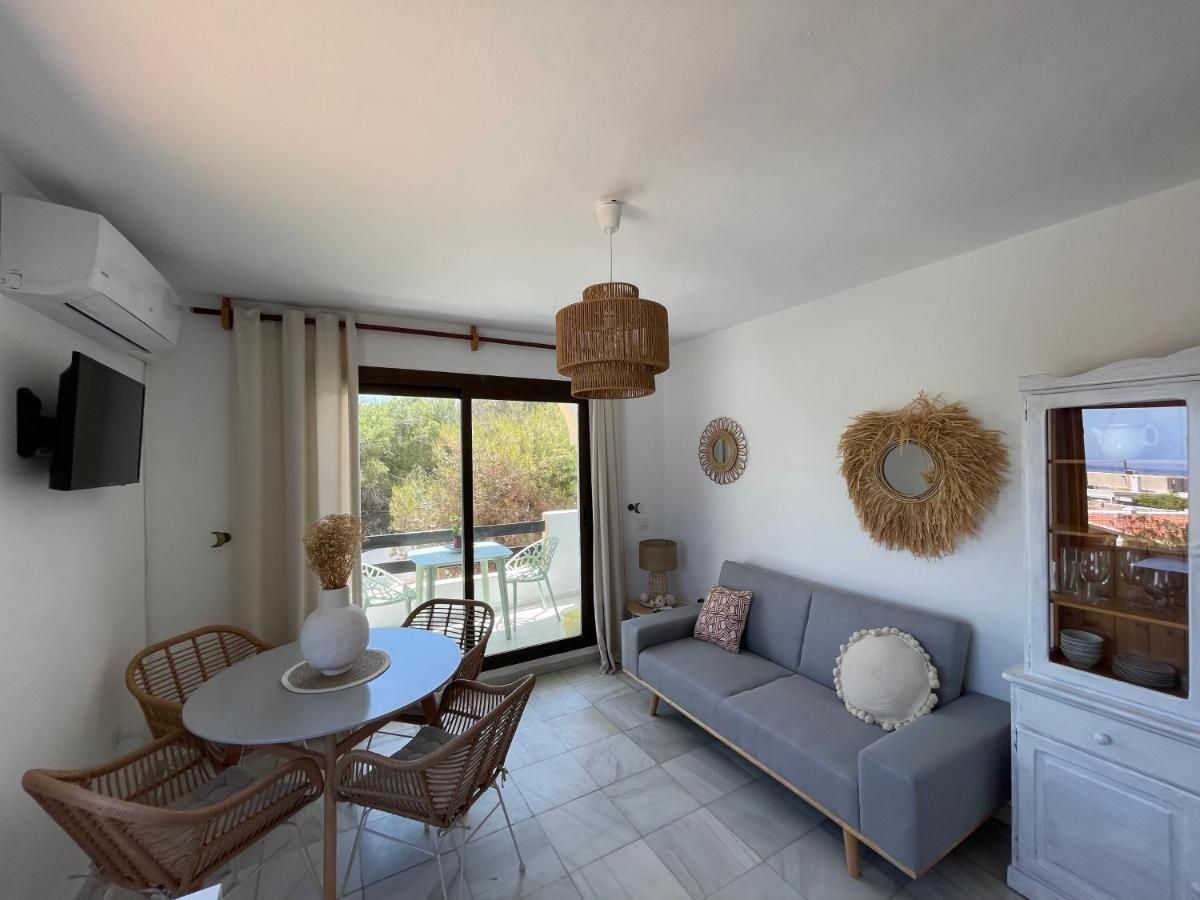 Bella Lilia Apartment เอสปุญอลส์ ภายนอก รูปภาพ