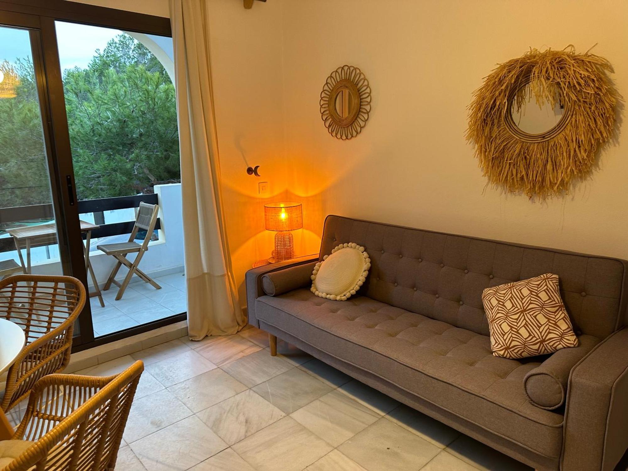 Bella Lilia Apartment เอสปุญอลส์ ภายนอก รูปภาพ